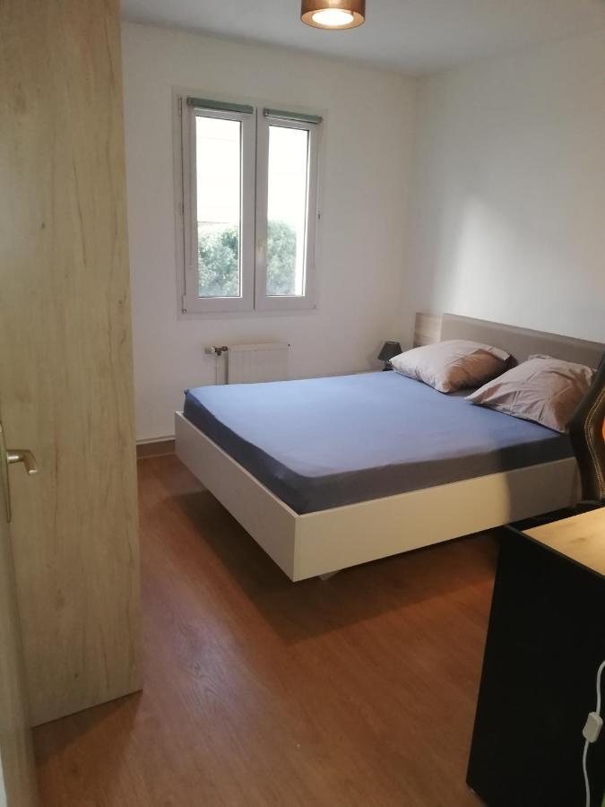 Grand T3 Avec Clim, Parking Et Terrasse Privative - Agen Apartment Exterior photo